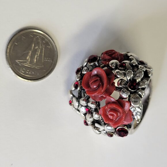 Vintage Red Floral Filigree Ring Silver Tone with Crystals - Picture 6 of 13